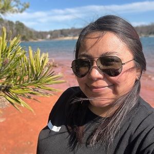 Meet your Posher, Cindy